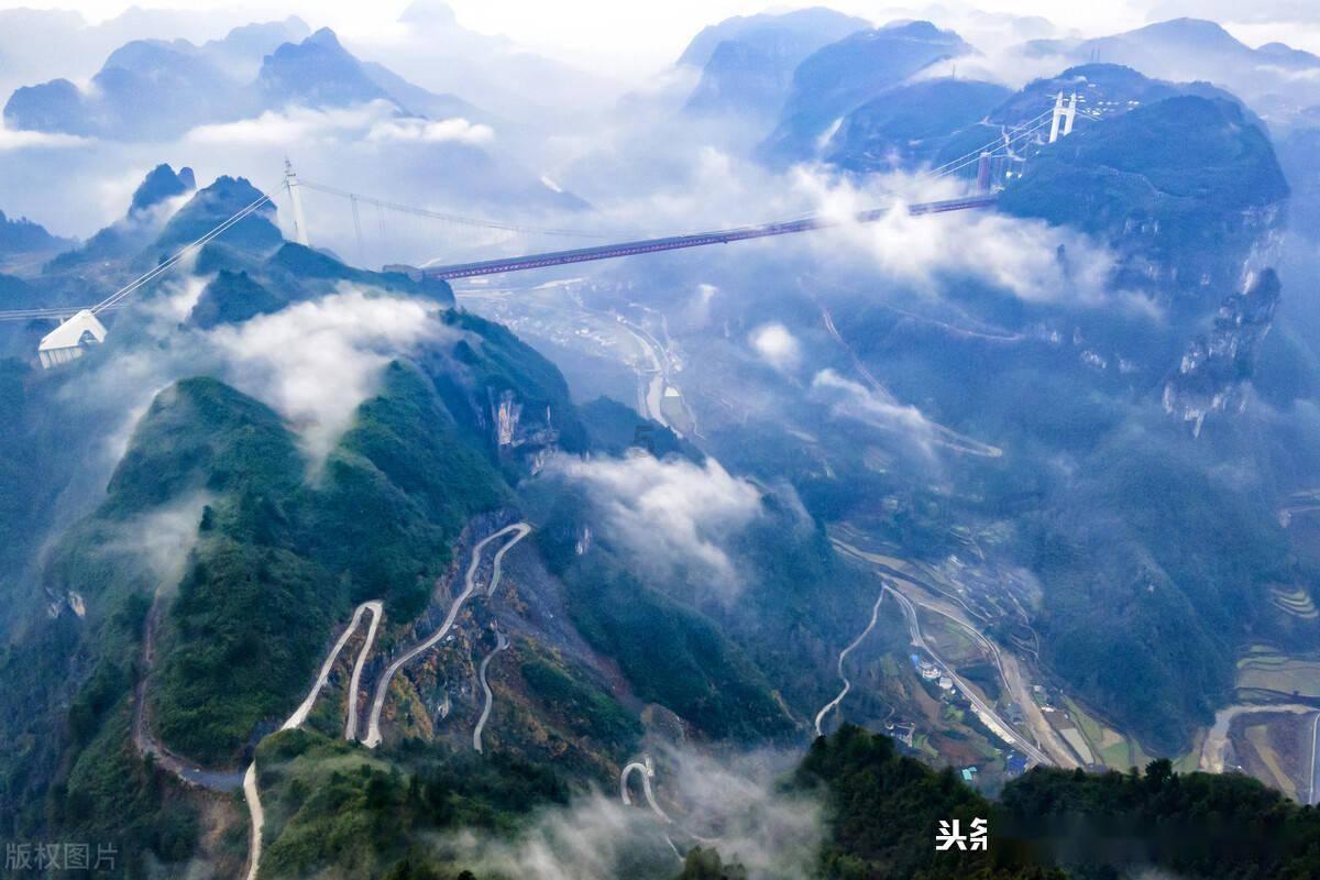 国际油价跌破100美元一桶，国内的油价是否会有所下跌？